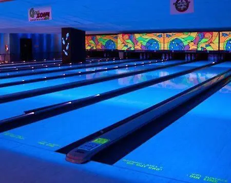 37 Atlantic Point, Ground Floor, Sea View Sleeps 6 *