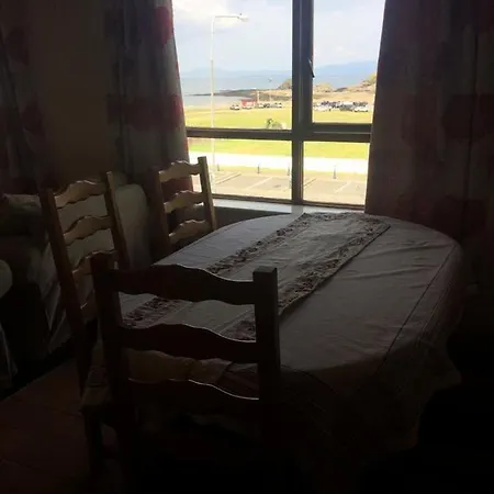 37 Atlantic Point, Ground Floor, Sea View Sleeps 6 بوندوران