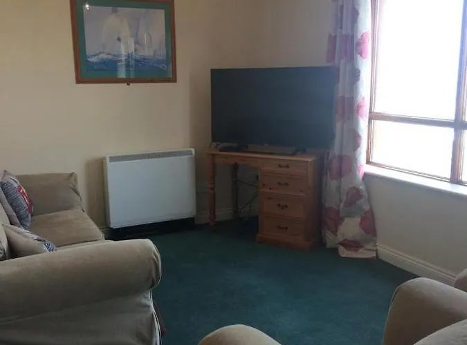 37 Atlantic Point, Ground Floor, Sea View Sleeps 6